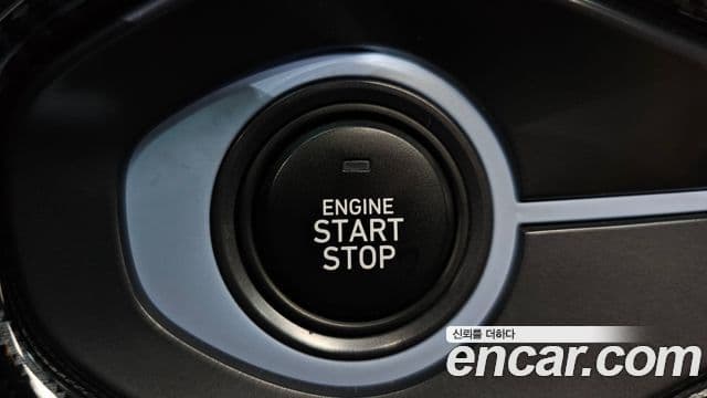 Hyundai Veloster 2018 — Photo 23/33