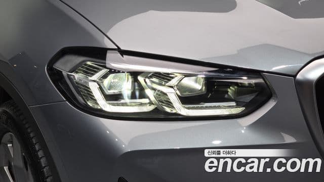 BMW X3 2022 — Photo 17/33