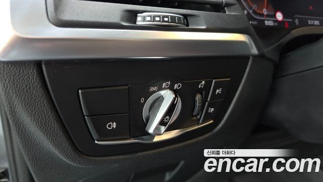 BMW X3 2022 — Photo 29/33