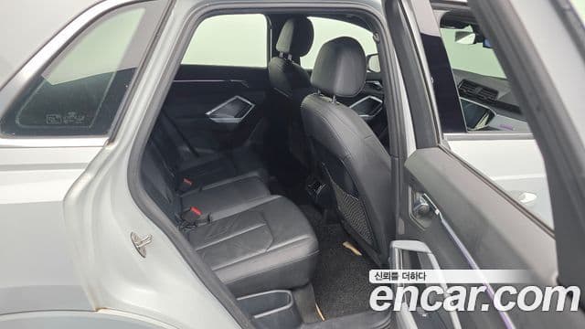 Audi Q3 2020 — Şəkil 12/20