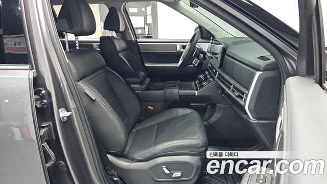 Hyundai Santa Fe 2023 — Фото 12/20