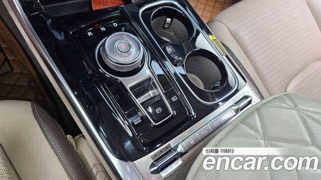 Kia Carnival 2022 — Şəkil 9/20