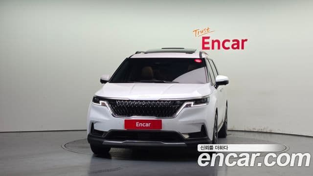 Kia Carnival 2023 — ფოტო 3/20