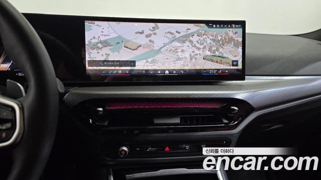 BMW 3 Series 2025 — Photo 7/34