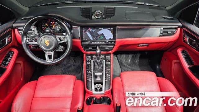 Porsche Macan 2021 — Şəkil 7/20