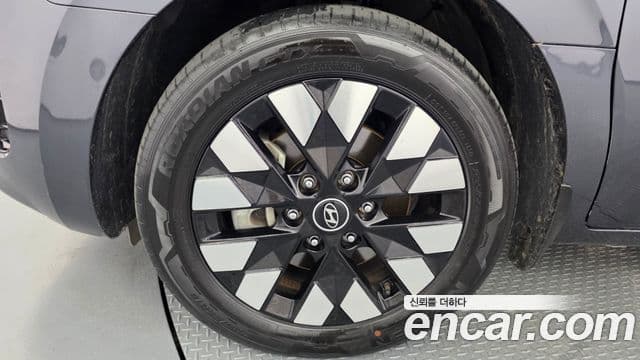 Hyundai Staria 2024 — Фото 4/20