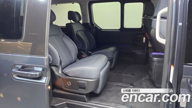 Hyundai Staria 2024 — Фото 12/20