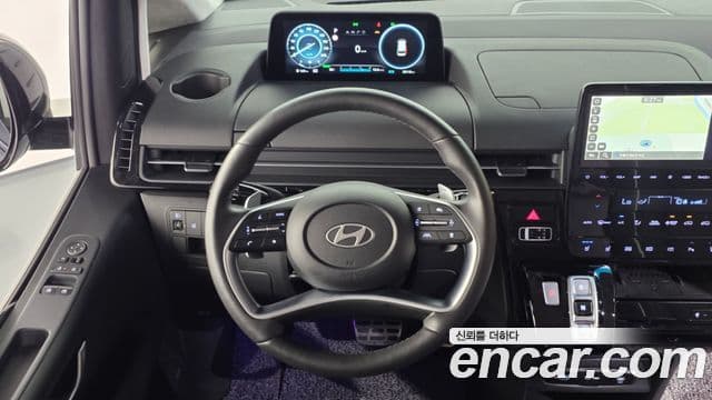 Hyundai Staria 2024 — Фото 13/20