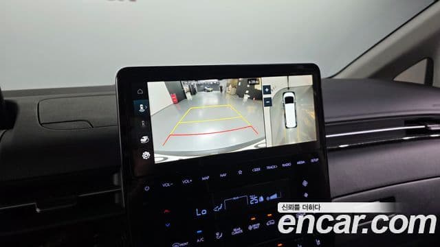 Hyundai Staria 2024 — Фото 15/20