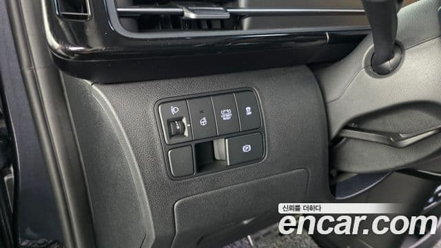 Hyundai Staria 2024 — Фото 17/20