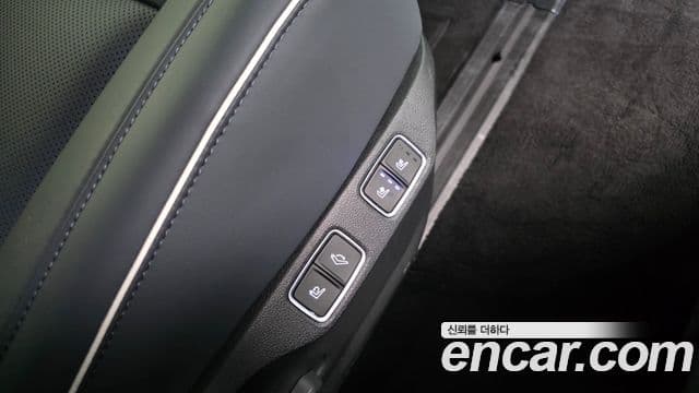Hyundai Staria 2024 — Фото 19/20