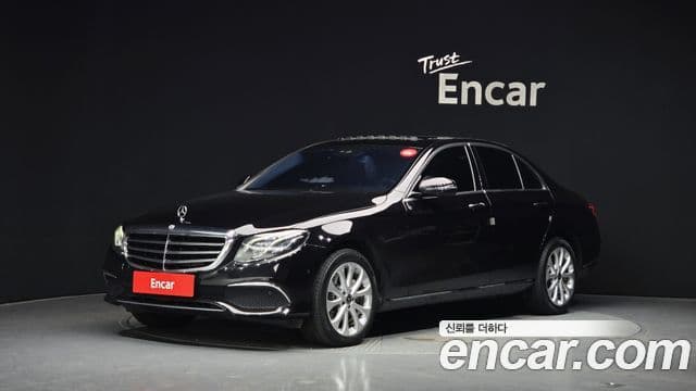 Mercedes-Benz E-Class 2020 — ფოტო 20/20