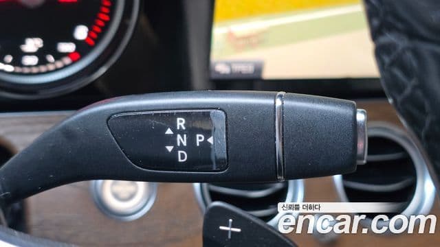 Mercedes-Benz E-Class 2020 — ფოტო 7/20