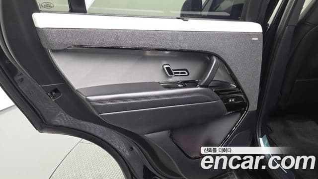 Land Rover Range Rover Sport 2025 — Photo 1/37
