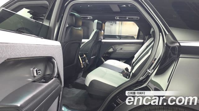 Land Rover Range Rover Sport 2025 — Photo 30/37