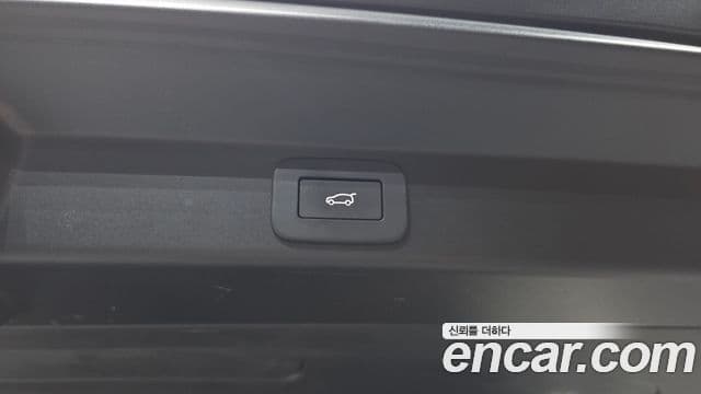 Land Rover Range Rover Sport 2025 — Photo 32/37