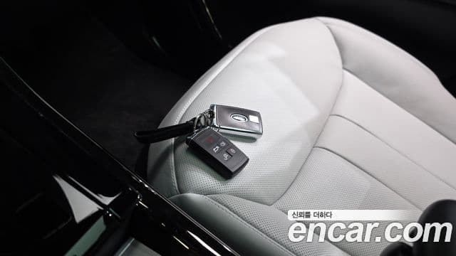 Land Rover Range Rover Sport 2025 — Photo 13/37