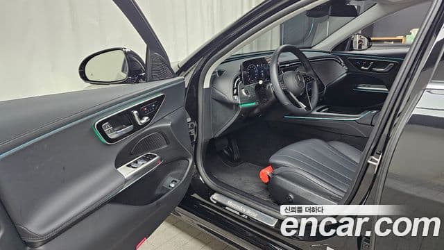Mercedes-Benz E-Class 2025 — ფოტო 10/20