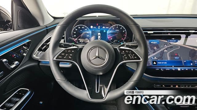 Mercedes-Benz E-Class 2025 — ფოტო 13/20