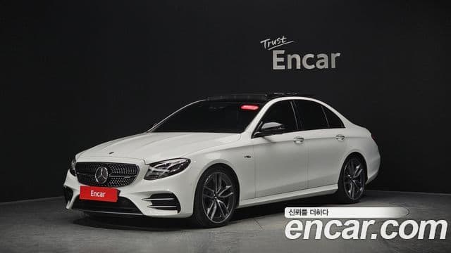 Mercedes-Benz E-Class 2019 — Фото 1/20