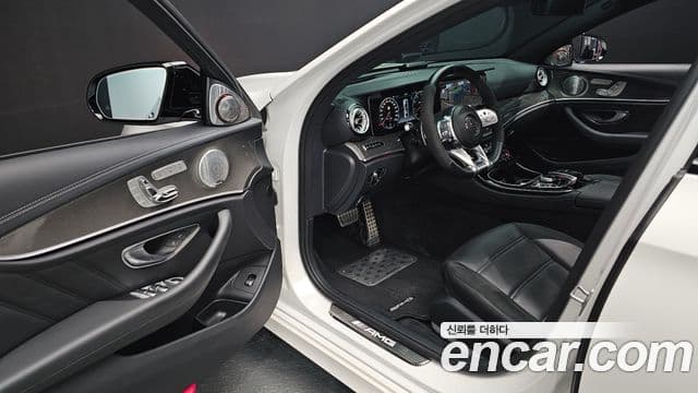 Mercedes-Benz E-Class 2019 — ფოტო 11/20