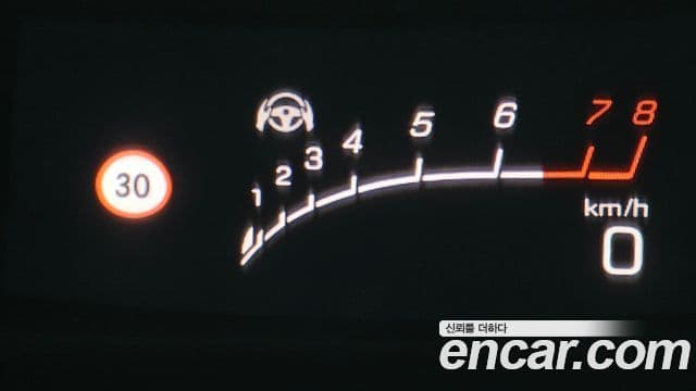 Mercedes-Benz E-Class 2019 — ფოტო 19/20