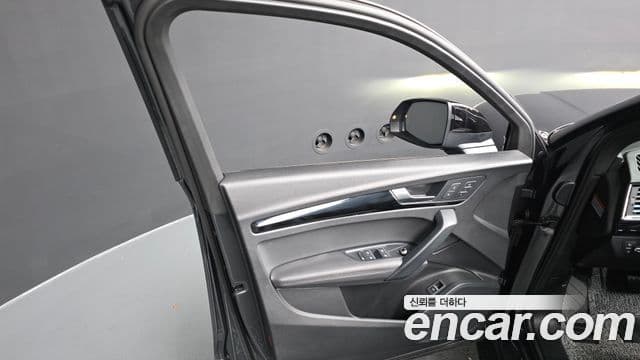 Audi Q5 2024 — ფოტო 11/39