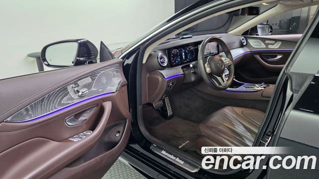 Mercedes-Benz CLS-Class 2021 — Фото 10/20