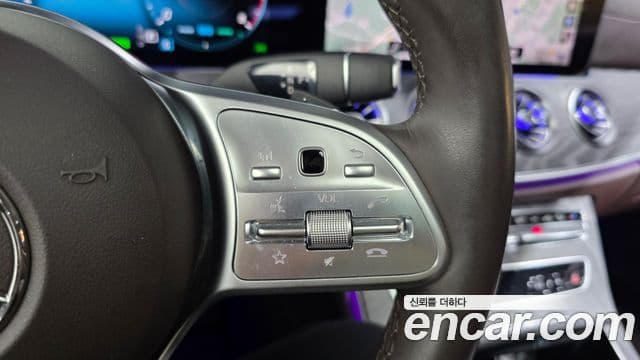 Mercedes-Benz CLS-Class 2021 — Photo 11/37