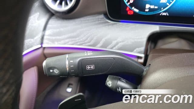 Mercedes-Benz CLS-Class 2021 — Photo 26/37