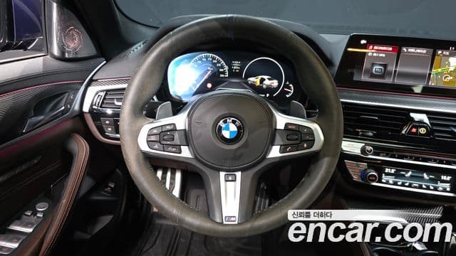 BMW 5 Series 2019 — Фото 13/20