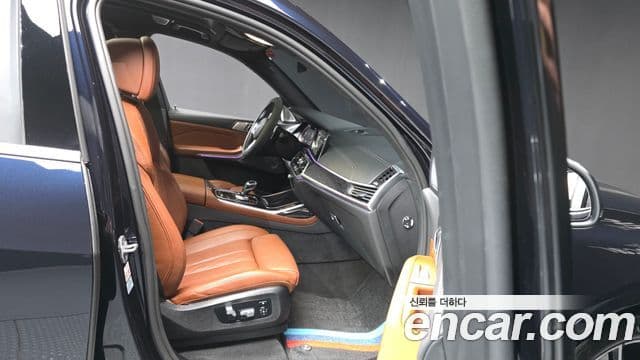 BMW X7 2022 — ფოტო 11/20