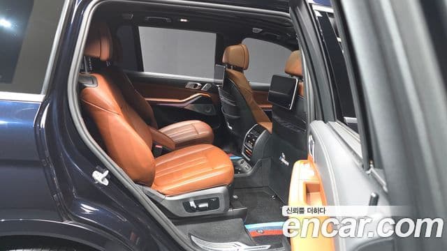 BMW X7 2022 — ფოტო 12/20