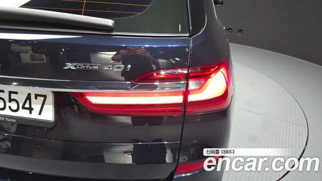 BMW X7 2022 — ფოტო 23/33