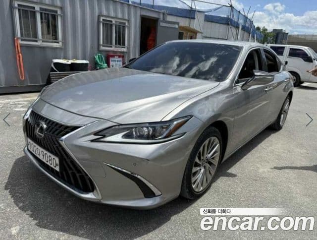 Lexus ES300h 2022 — Şəkil 9/14