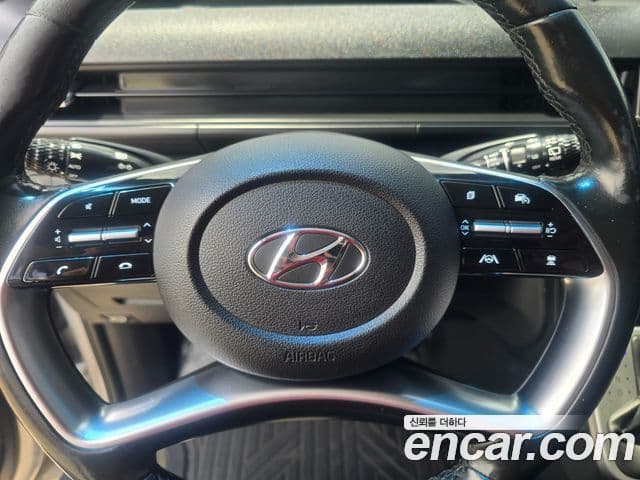 Hyundai Staria 2021 — ფოტო 9/20