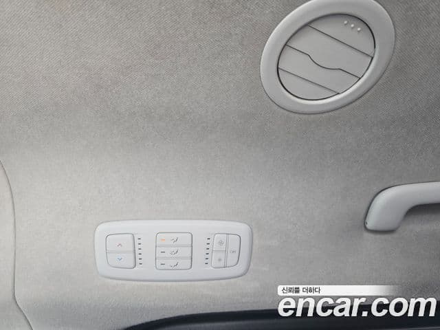 Hyundai Staria 2021 — ფოტო 15/20