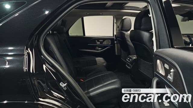 Mercedes-Benz GLE-Class 2022 — Фото 12/20