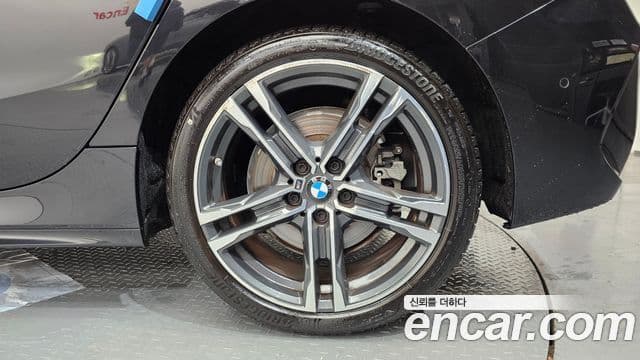 BMW 1 Series 2021 — Photo 14/33