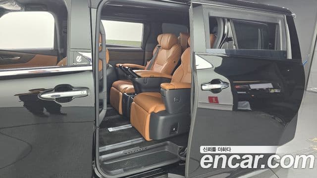 Toyota Alphard 2025 — Şəkil 11/20