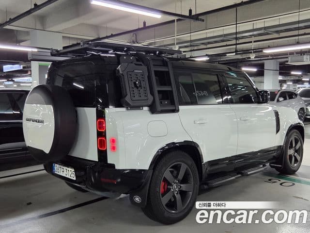 Land Rover Defender 2025 — фото 5 из 20