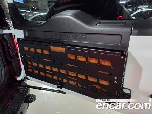 Land Rover Defender 2025 — Şəkil 19/20