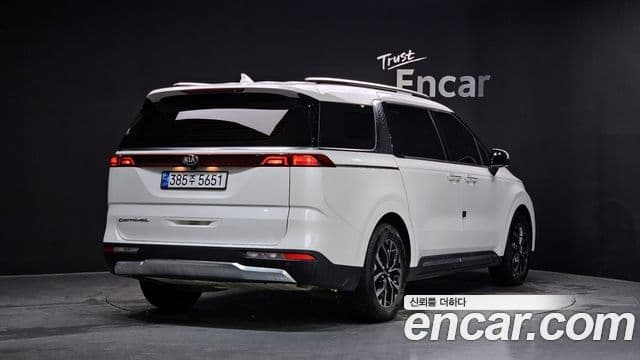 Kia Carnival 2021 — Фото 2/20