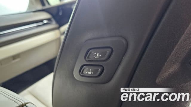 Kia Carnival 2021 — Фото 18/20
