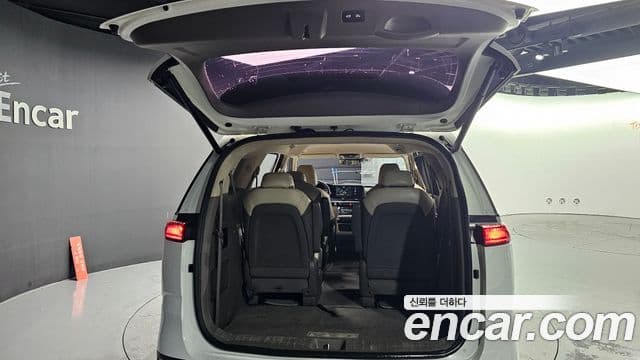Kia Carnival 2021 — Фото 20/20