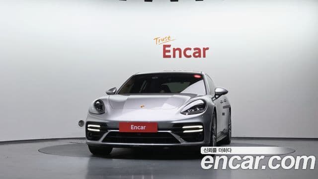 Porsche Panamera 2024 — ფოტო 2/20