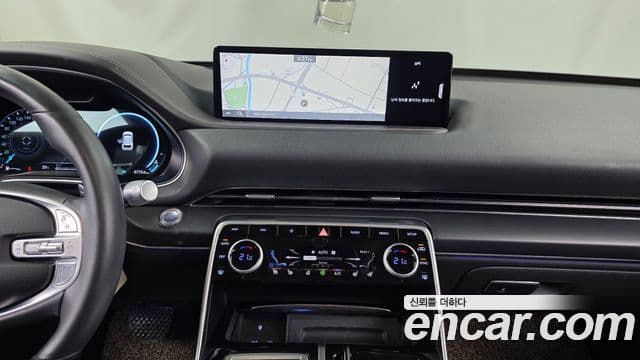 Genesis GV80 2020 — ფოტო 14/20