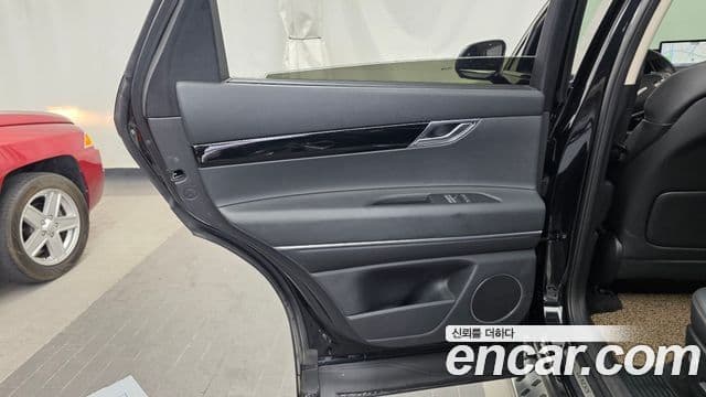 Genesis GV80 2020 — Photo 25/39
