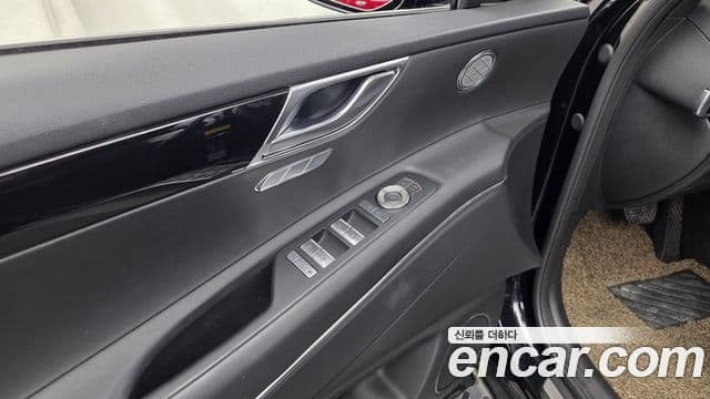Genesis GV80 2020 — Photo 23/39