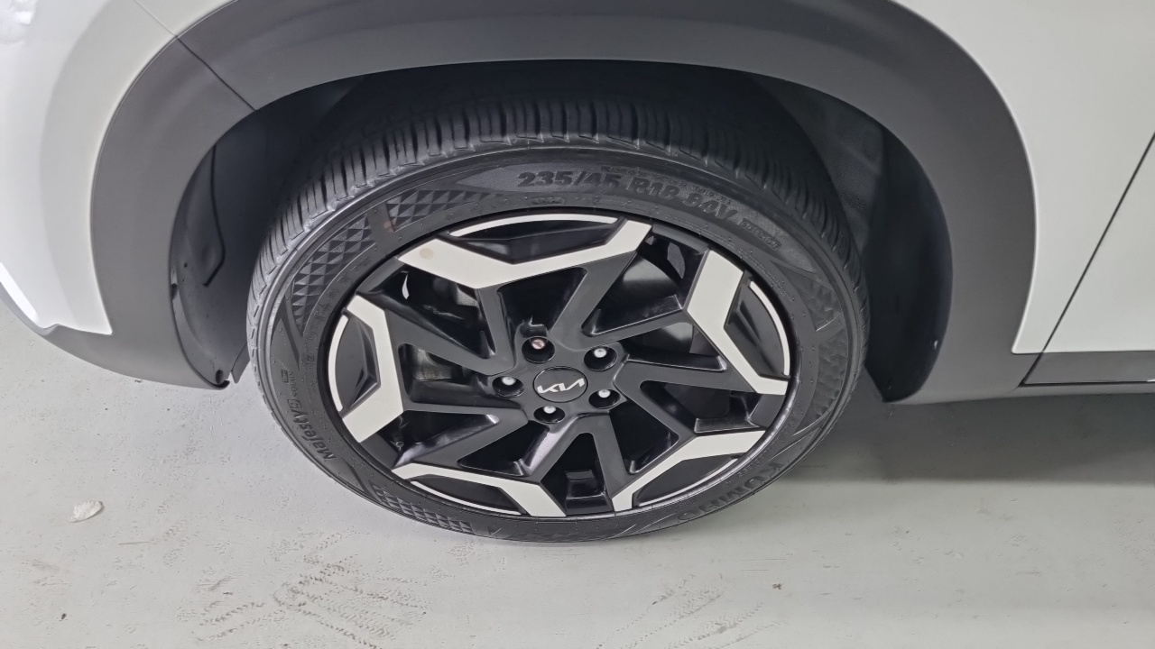 Kia Seltos 2025 — Şəkil 4/18